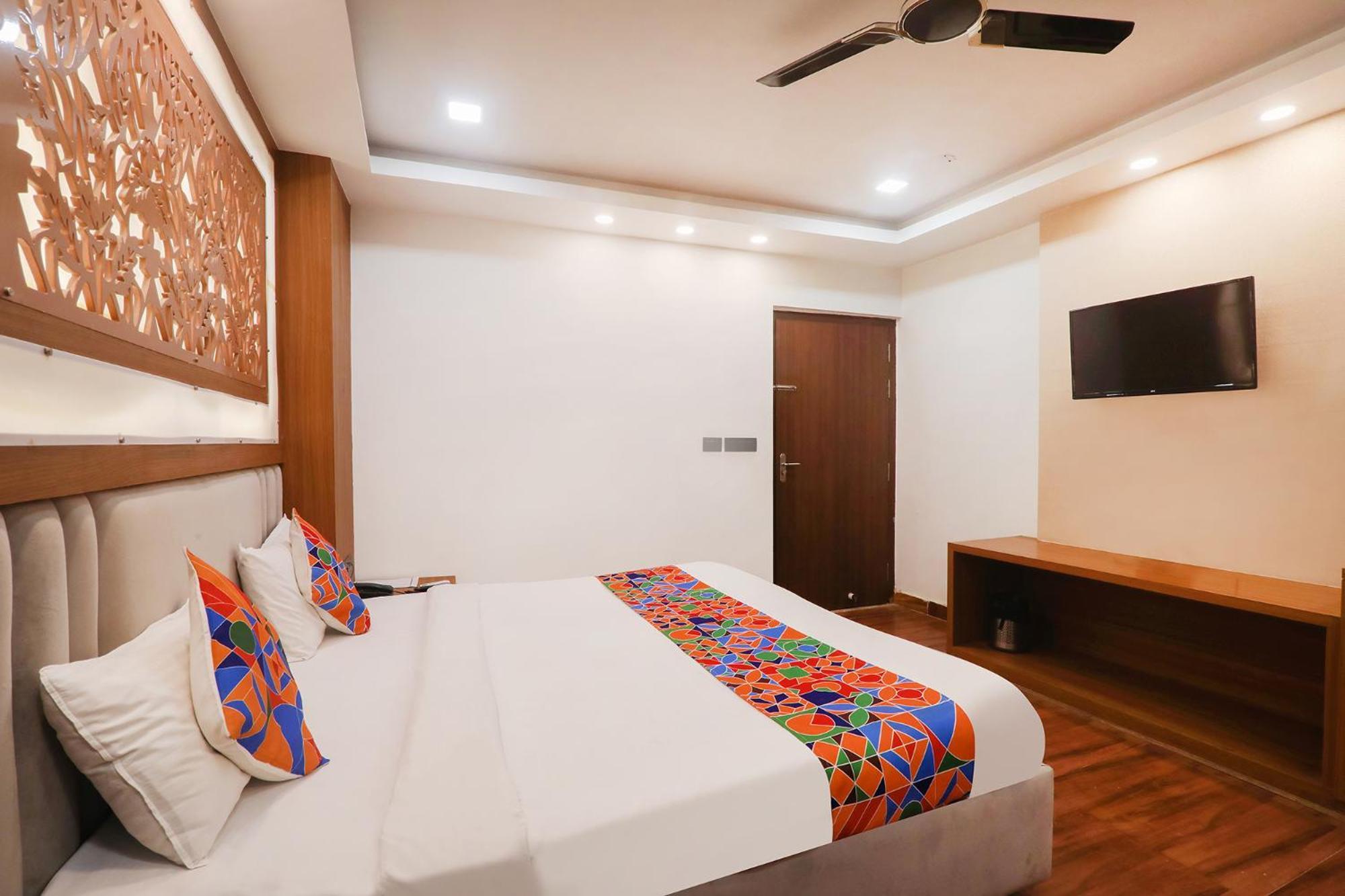 Fabhotel Shaurya Inn Лакхнау Экстерьер фото